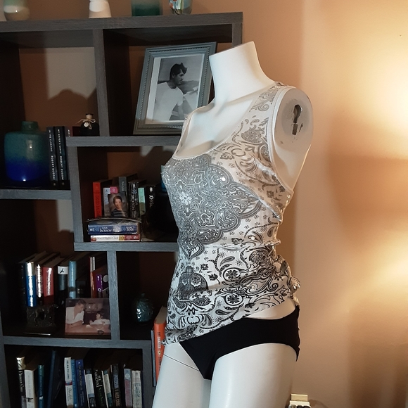 Sequin tank - Picture 6 of 11